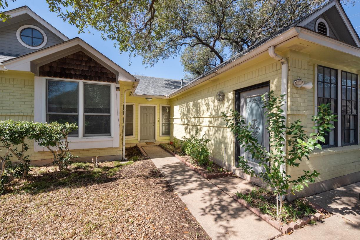 5726 Abilene Trail Austin TX 78749