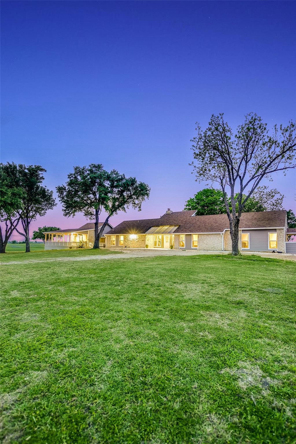 1551 Fm 1466 Coupland TX 78615