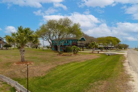 1941 Bayview Drive Palacios TX 77465