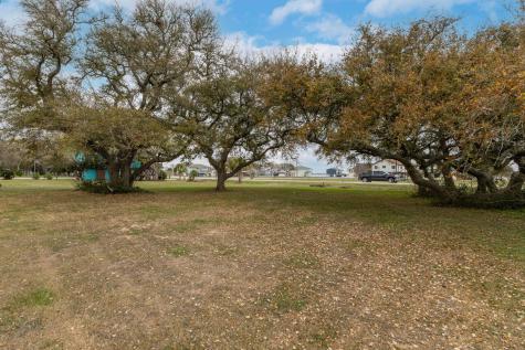 1941 Bayview Drive Palacios TX 77465