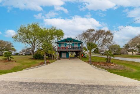 1941 Bayview Drive Palacios TX 77465