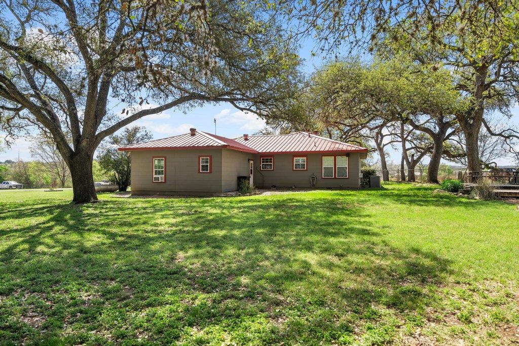 312 Gerald Drive Blanco TX 78606