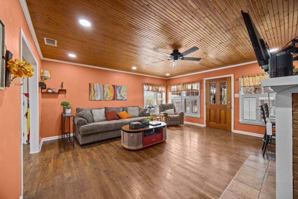 312 Gerald Drive Blanco TX 78606