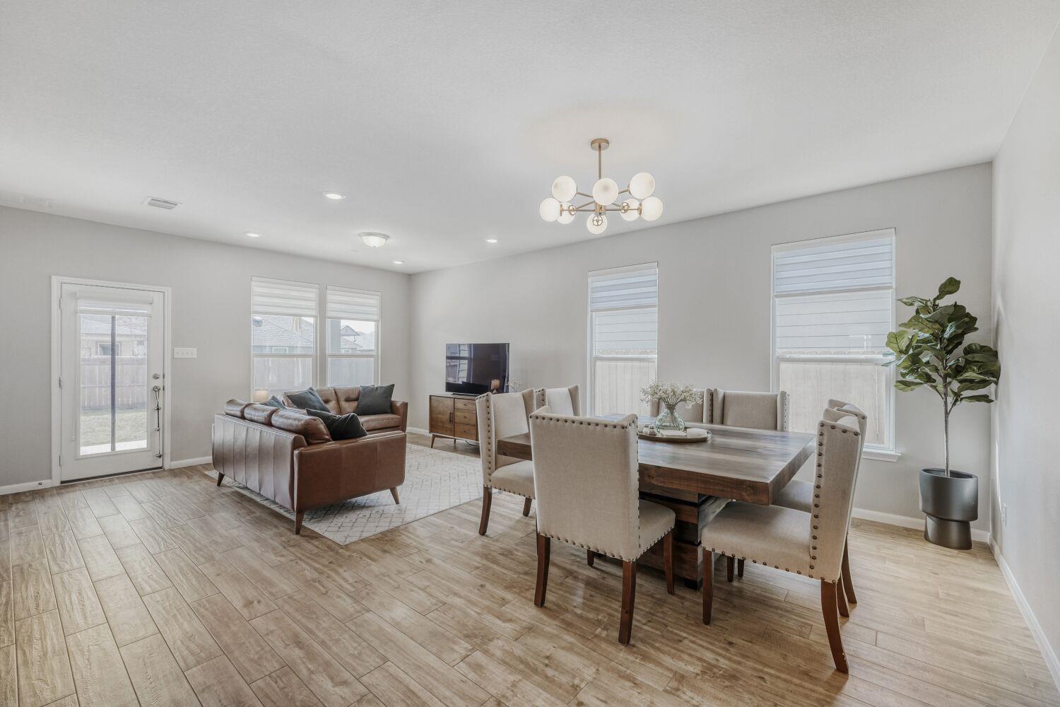 13825 Inaugural Street Manor TX 78653