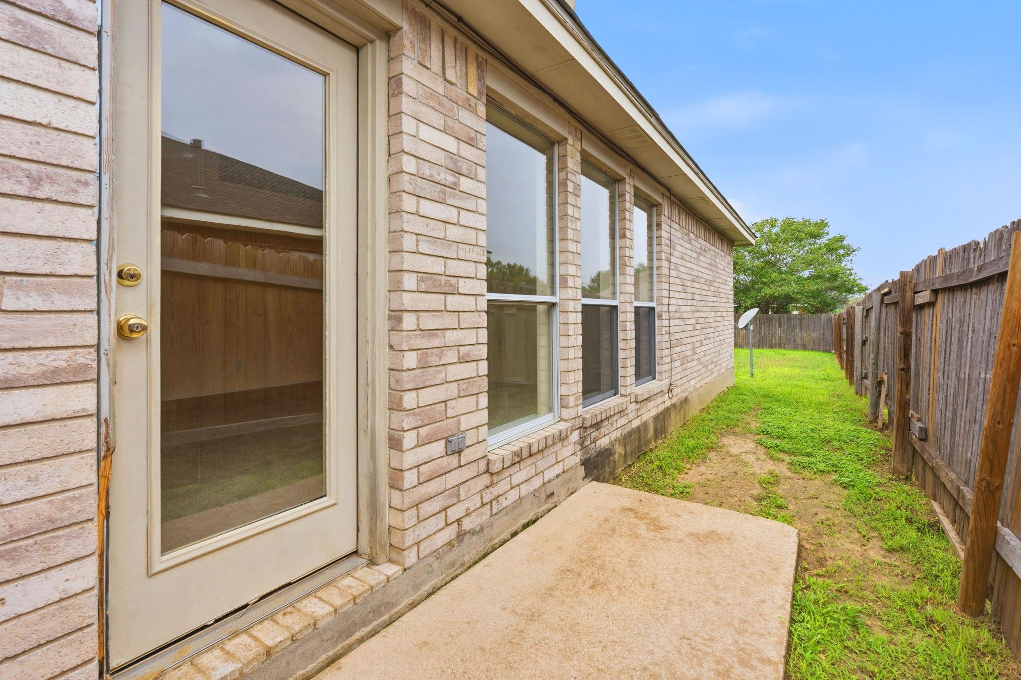 116 Blue Ridge Trail Elgin TX 78621