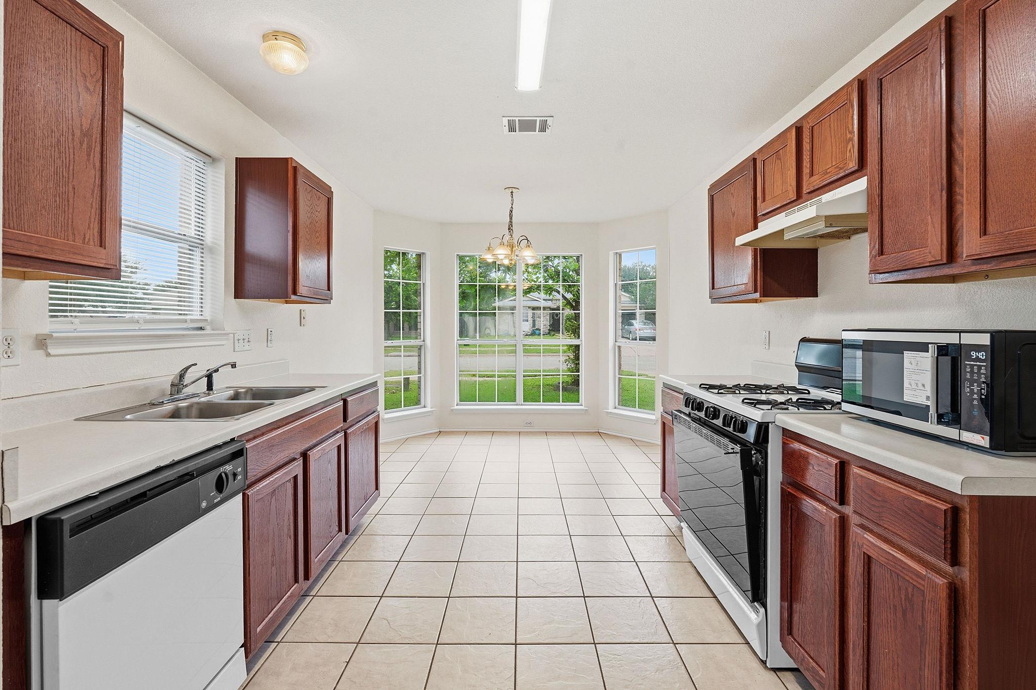 116 Blue Ridge Trail Elgin TX 78621