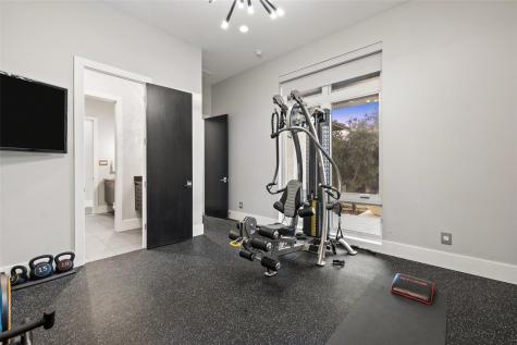 1817 Knights Chance Lane Spicewood TX 78669