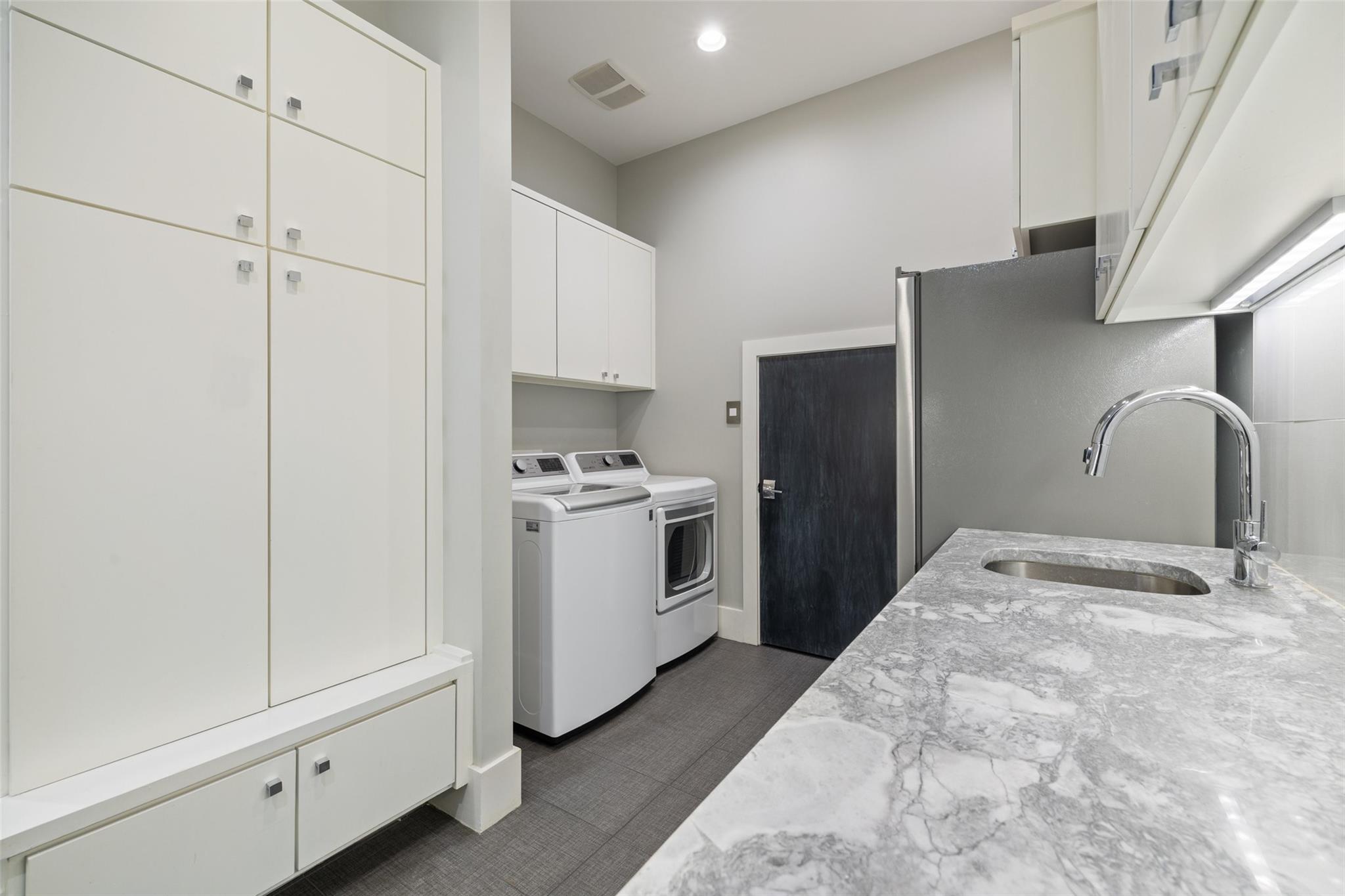 1817 Knights Chance Lane Spicewood TX 78669