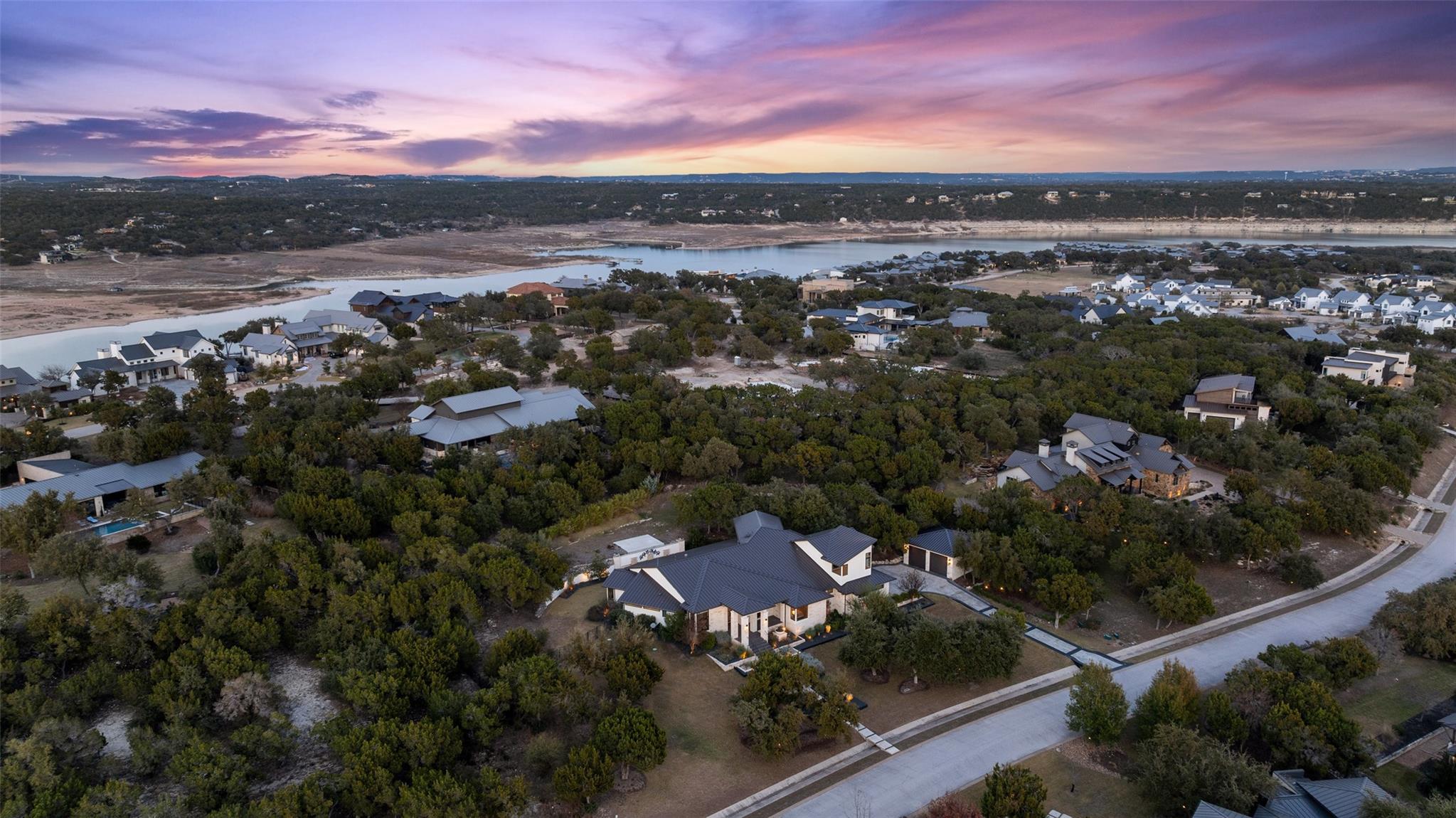 1817 Knights Chance Lane Spicewood TX 78669