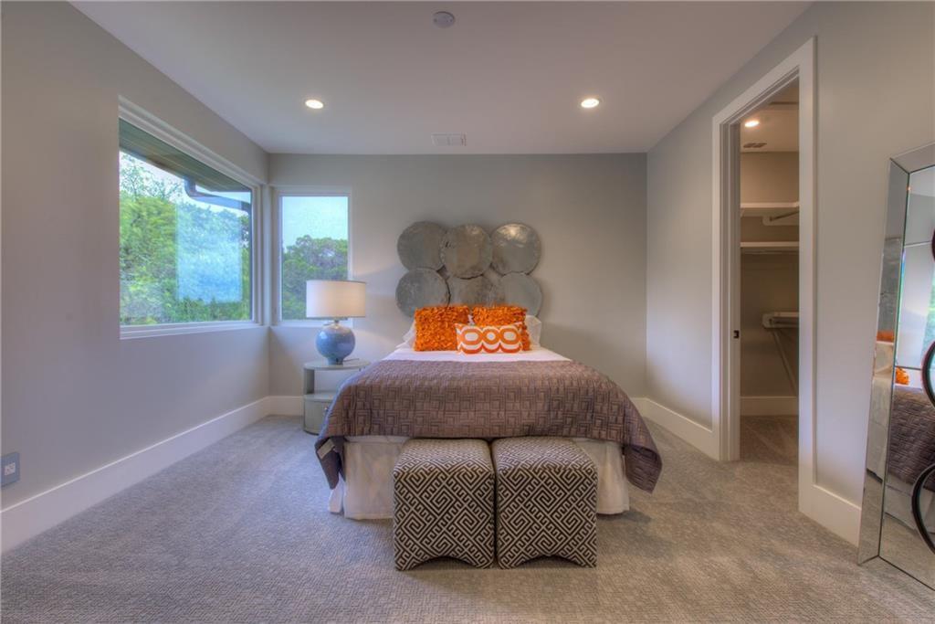1817 Knights Chance Lane Spicewood TX 78669