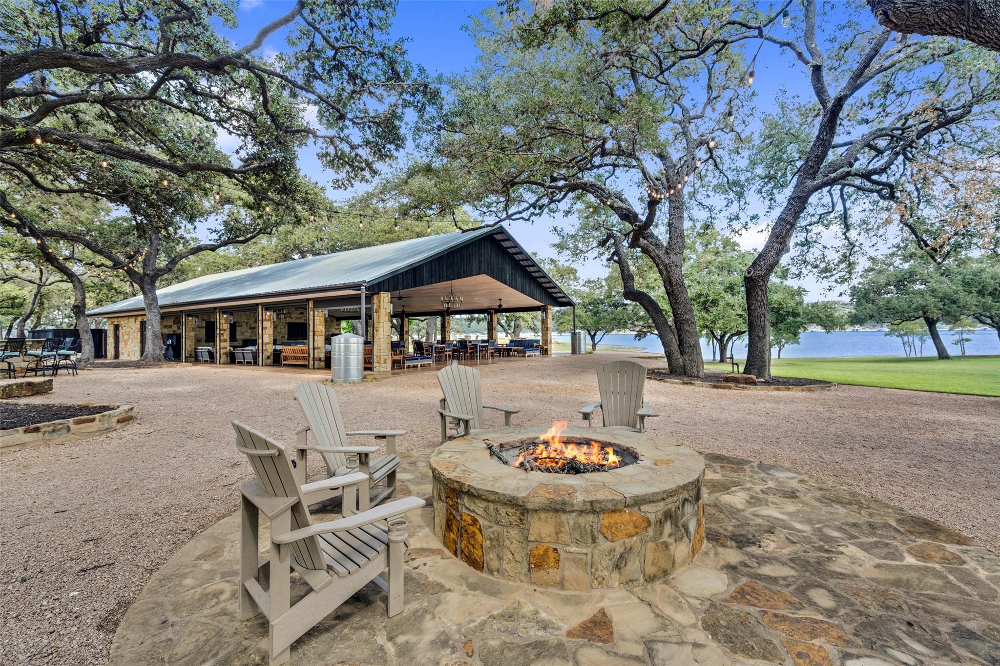 1817 Knights Chance Lane Spicewood TX 78669