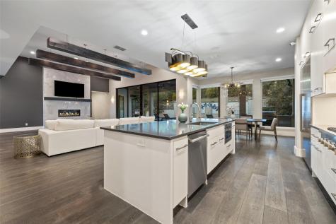 1817 Knights Chance Lane Spicewood TX 78669