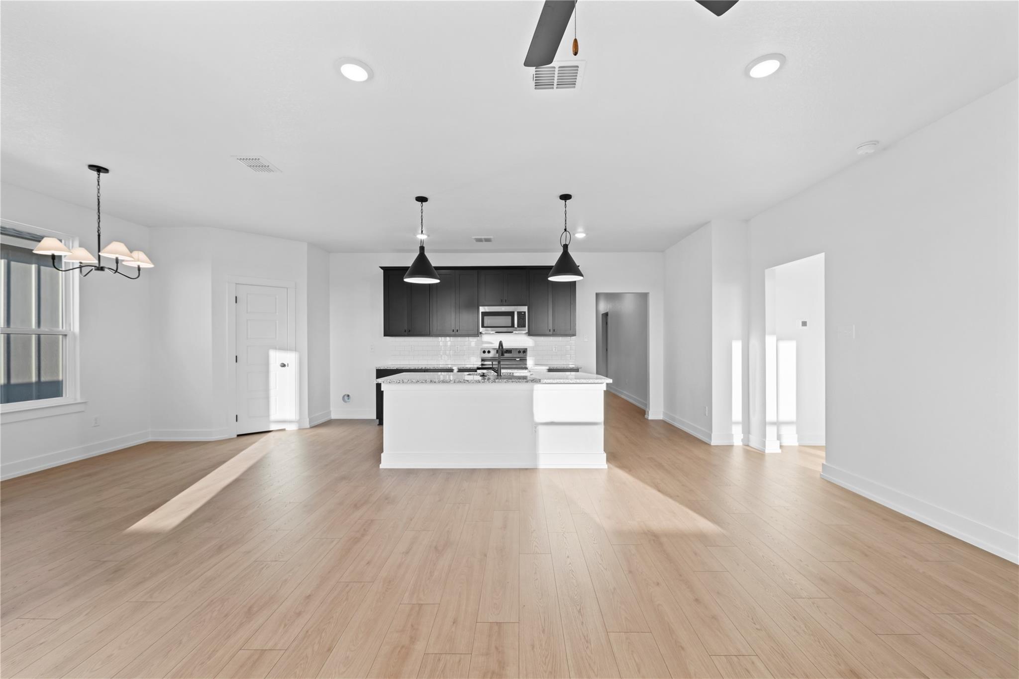 548 Gus Loop Georgetown TX 78626