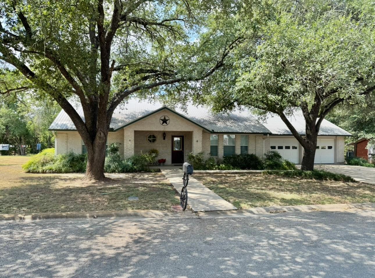 608 Mogonye Lane Elgin TX 78621