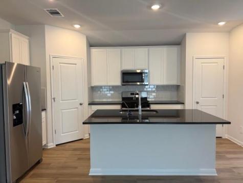 124 Maple Hedge Road Hutto TX 78634