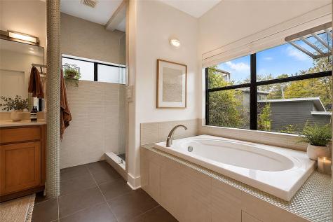 2009 Arthur Lane Austin TX 78704