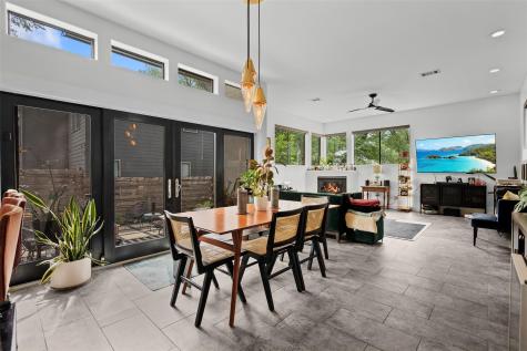 2009 Arthur Lane Austin TX 78704