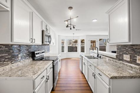 117 High Point Boulevard Cedar Creek TX 78612