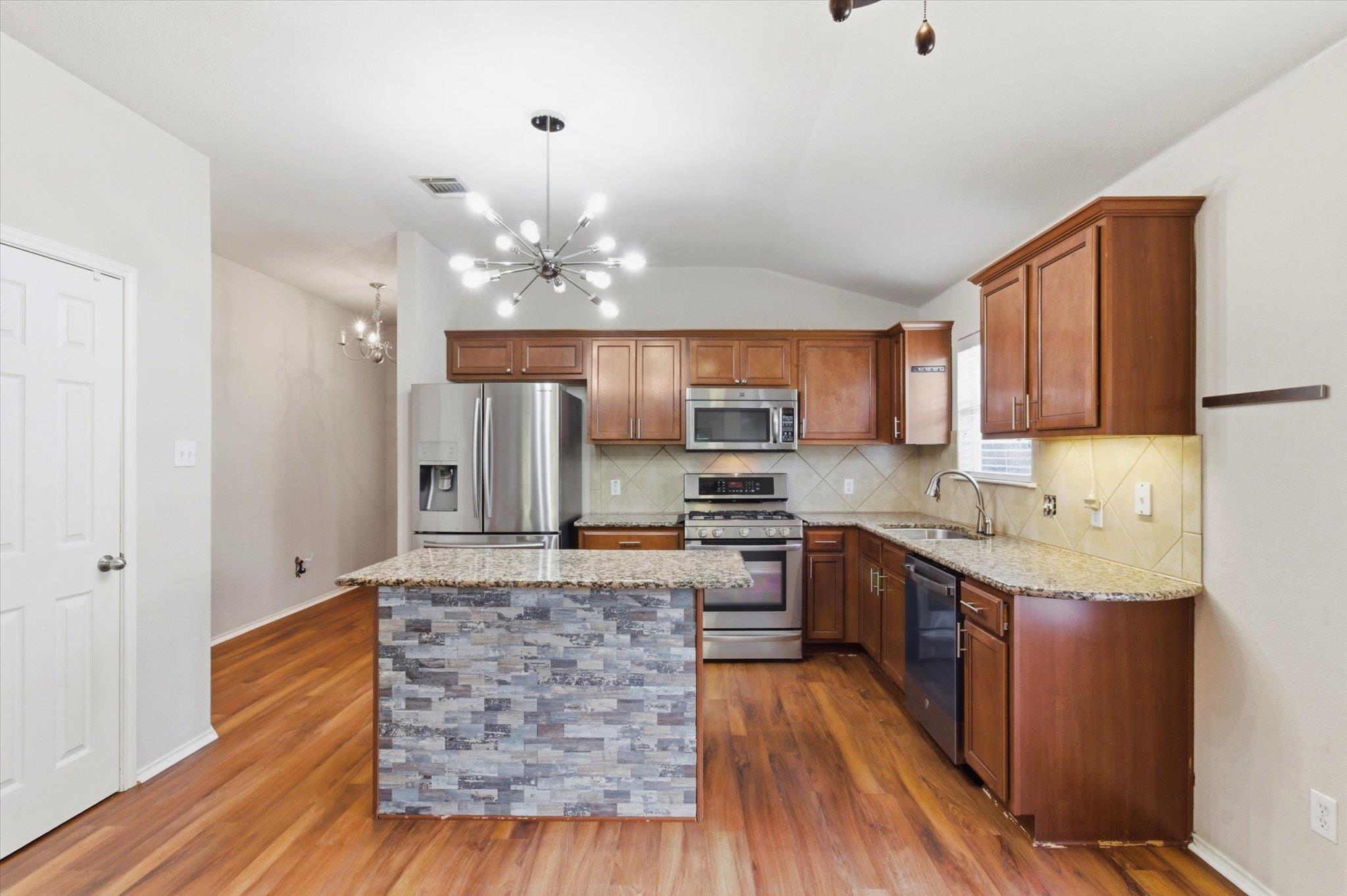 801 Covent Drive Kyle TX 78640