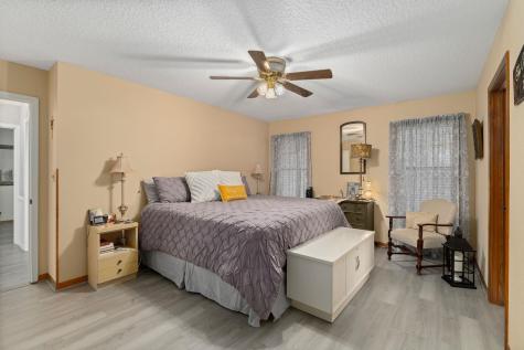 1213 Shadowlake Drive Sealy TX 77474