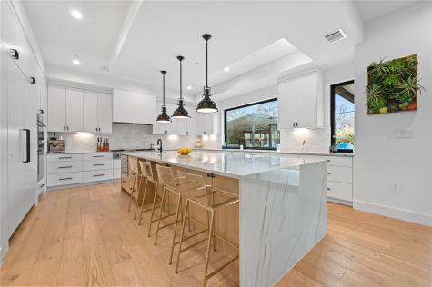 308 Briarwood Trail Austin TX 78746