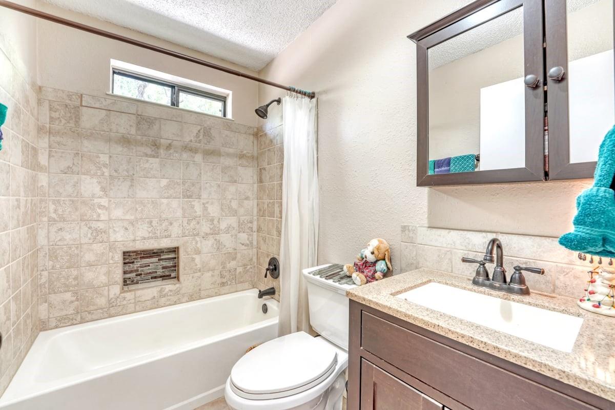 19818 Colina Drive Lago Vista TX 78645