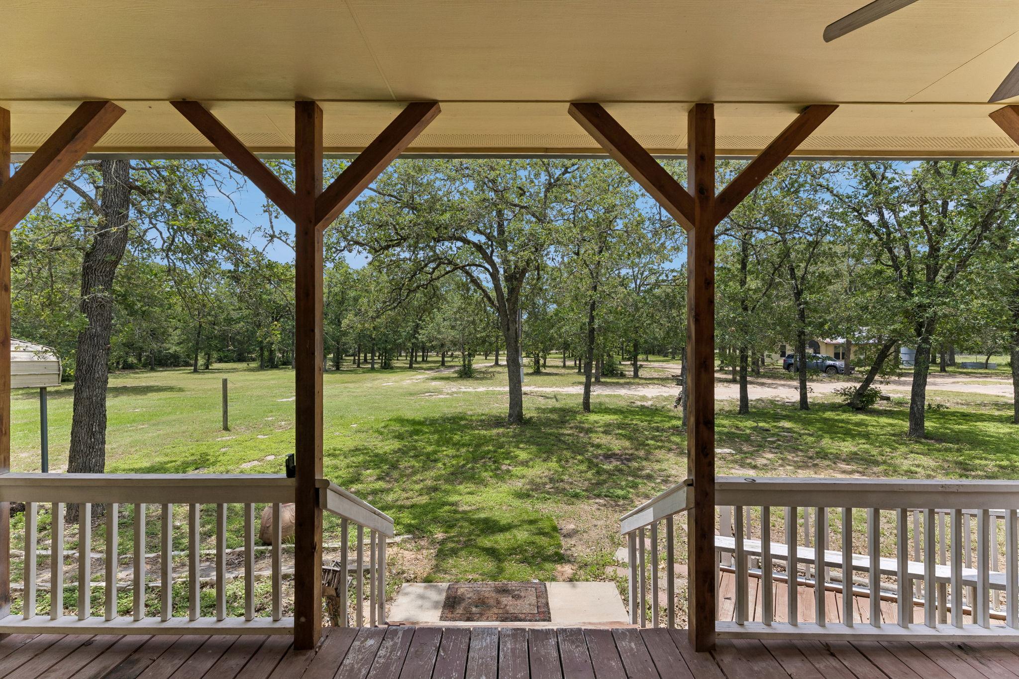 1811 W Old Lockhart Road West Point TX 78963