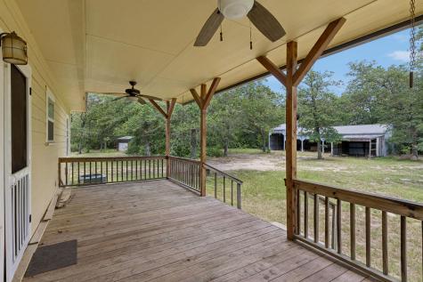 1811 W Old Lockhart Road West Point TX 78963