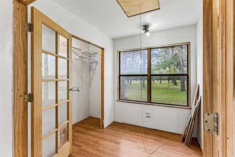 1811 W Old Lockhart Road West Point TX 78963