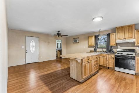 1811 W Old Lockhart Road West Point TX 78963