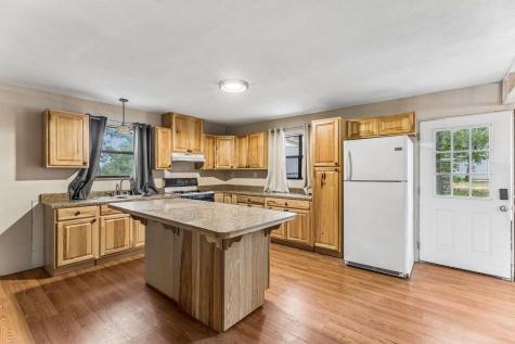1811 W Old Lockhart Road West Point TX 78963