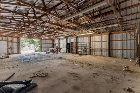 1811 W Old Lockhart Road West Point TX 78963