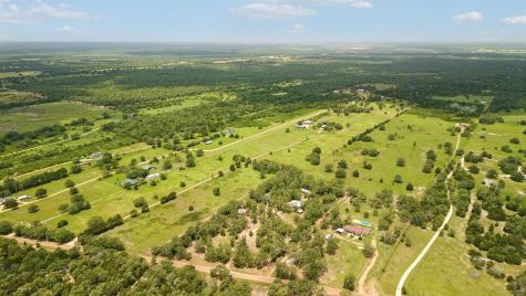 1811 W Old Lockhart Road West Point TX 78963