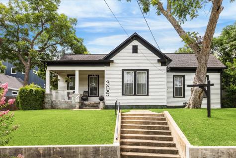 305 W Alamo Street Brenham TX 77833