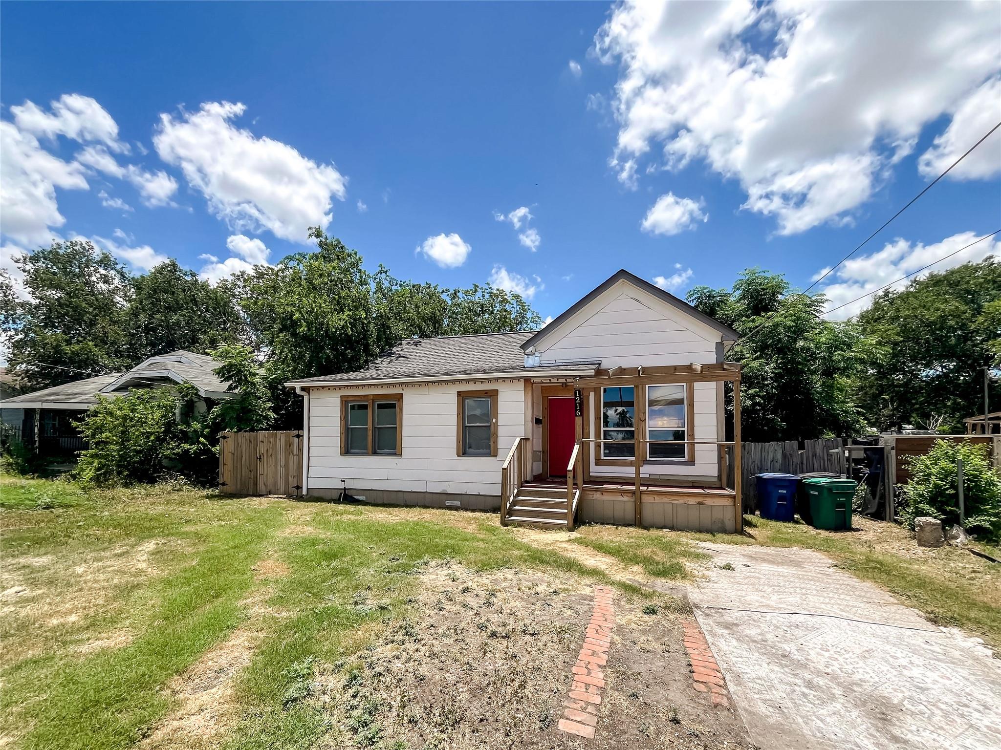 1216 Delaware Street San Antonio TX 78210