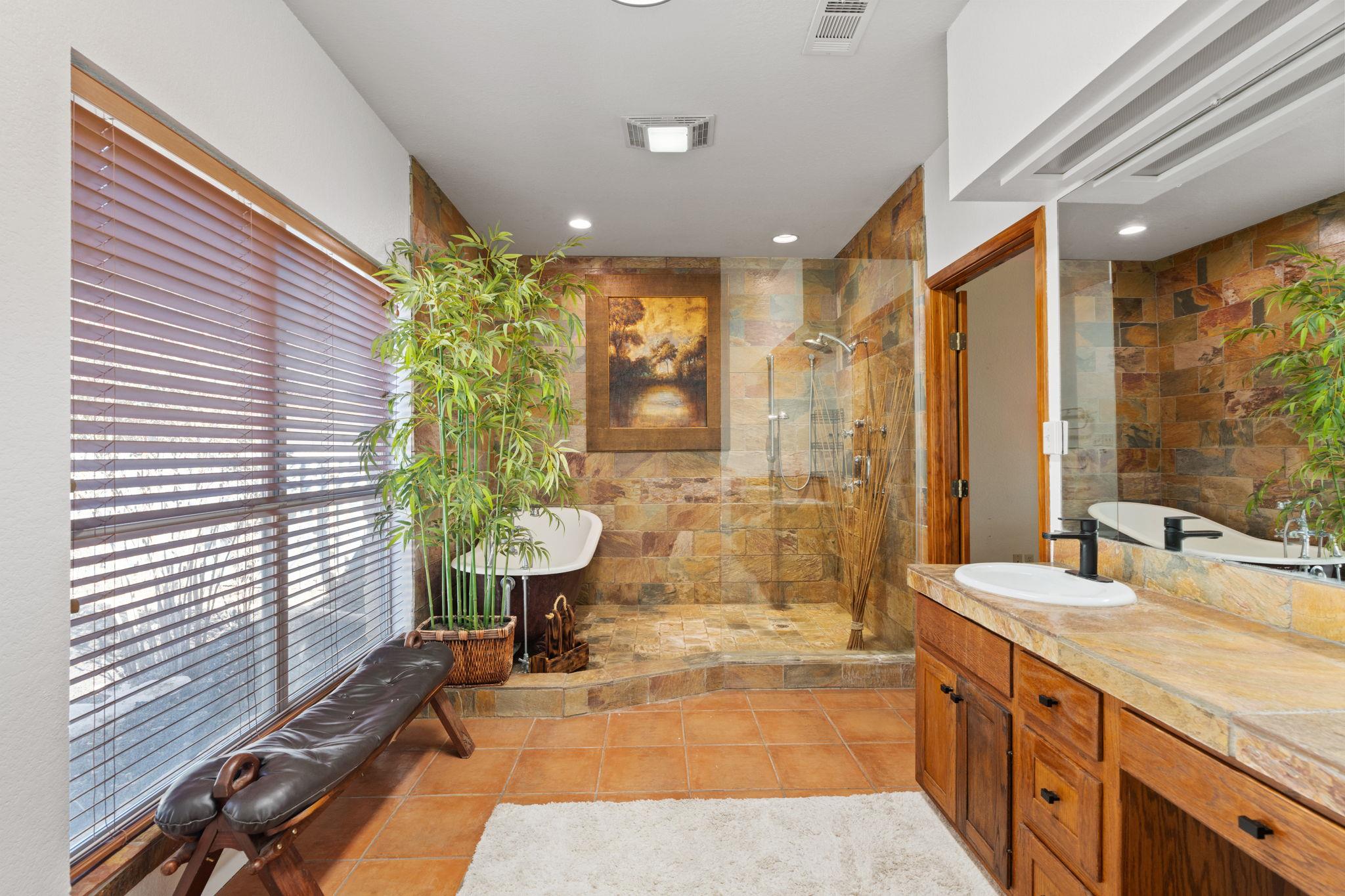 3405 Bee Creek Road Spicewood TX 78669