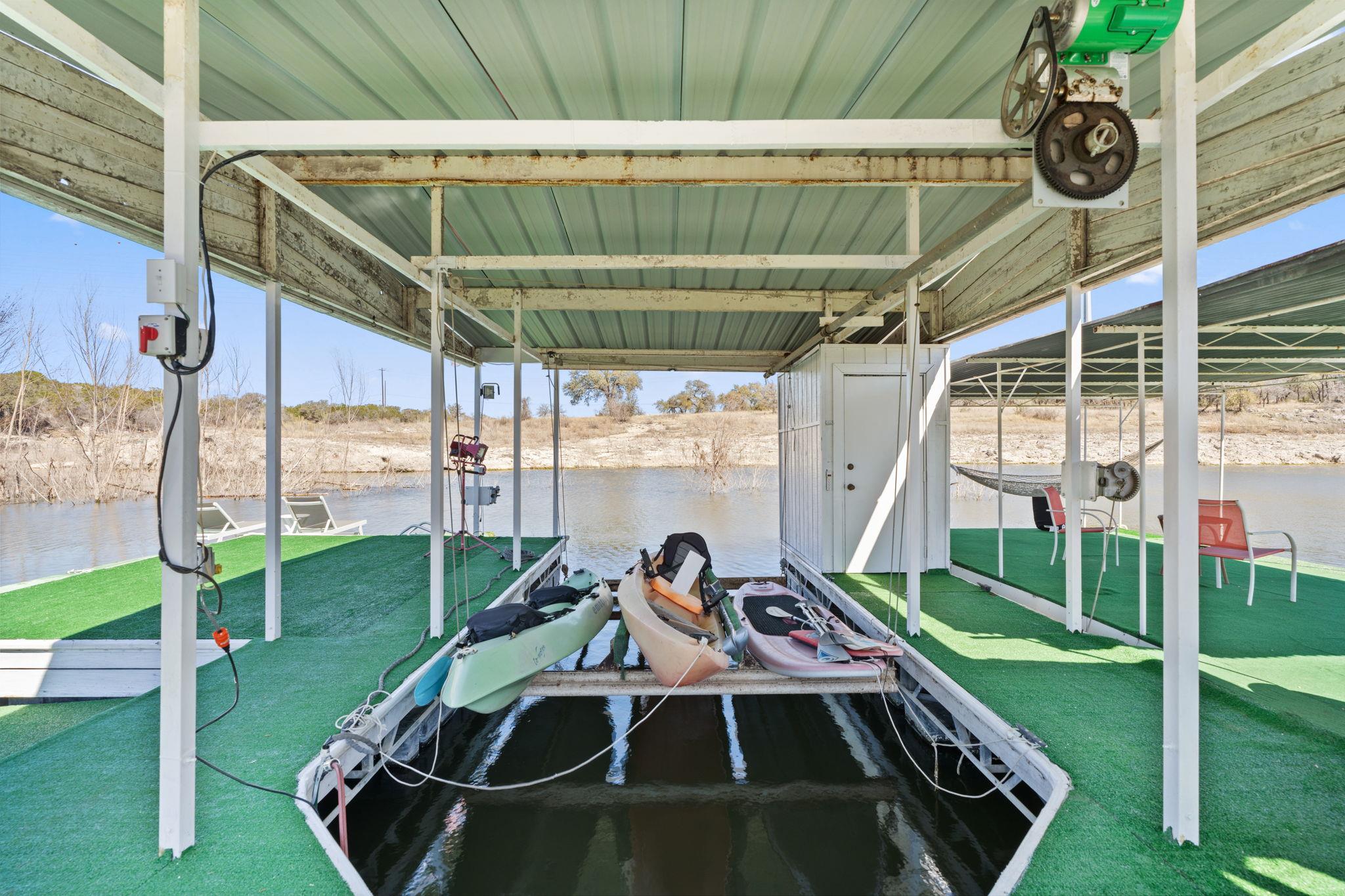 3405 Bee Creek Road Spicewood TX 78669