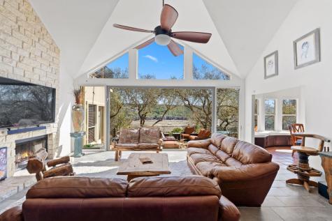 3405 Bee Creek Road Spicewood TX 78669