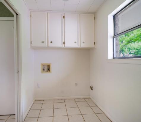 303 Stewart Street Meadowlakes TX 78654