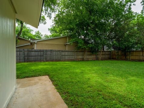 303 Stewart Street Meadowlakes TX 78654