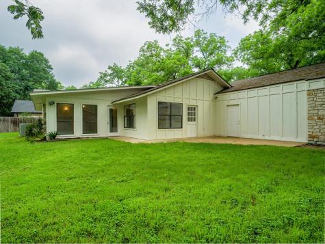 303 Stewart Street Meadowlakes TX 78654