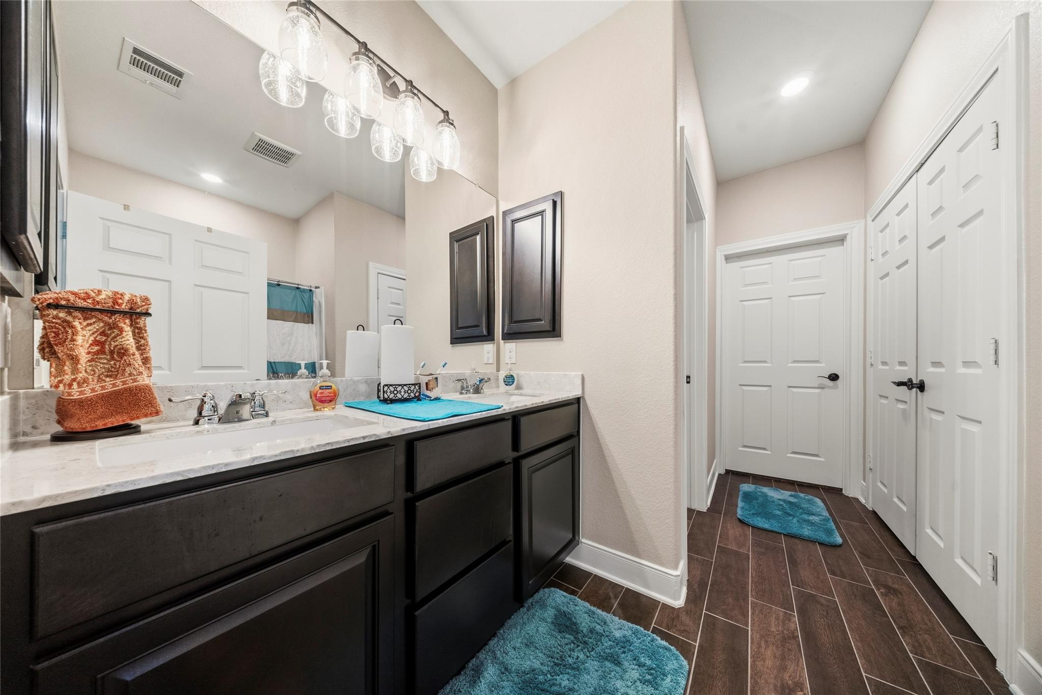 105 West Point Way Elgin TX 78621