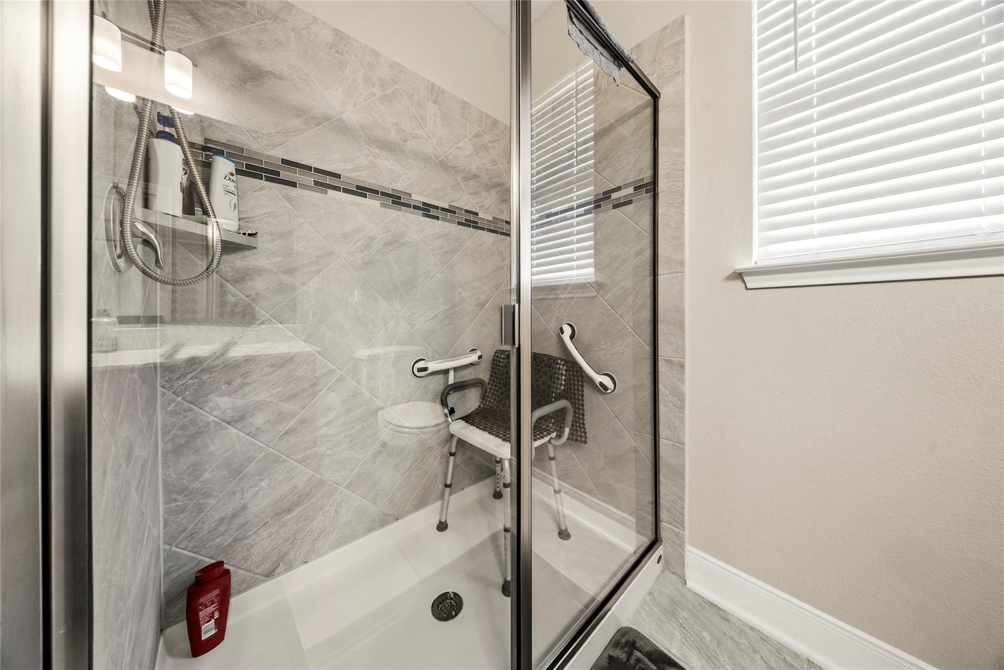 105 West Point Way Elgin TX 78621