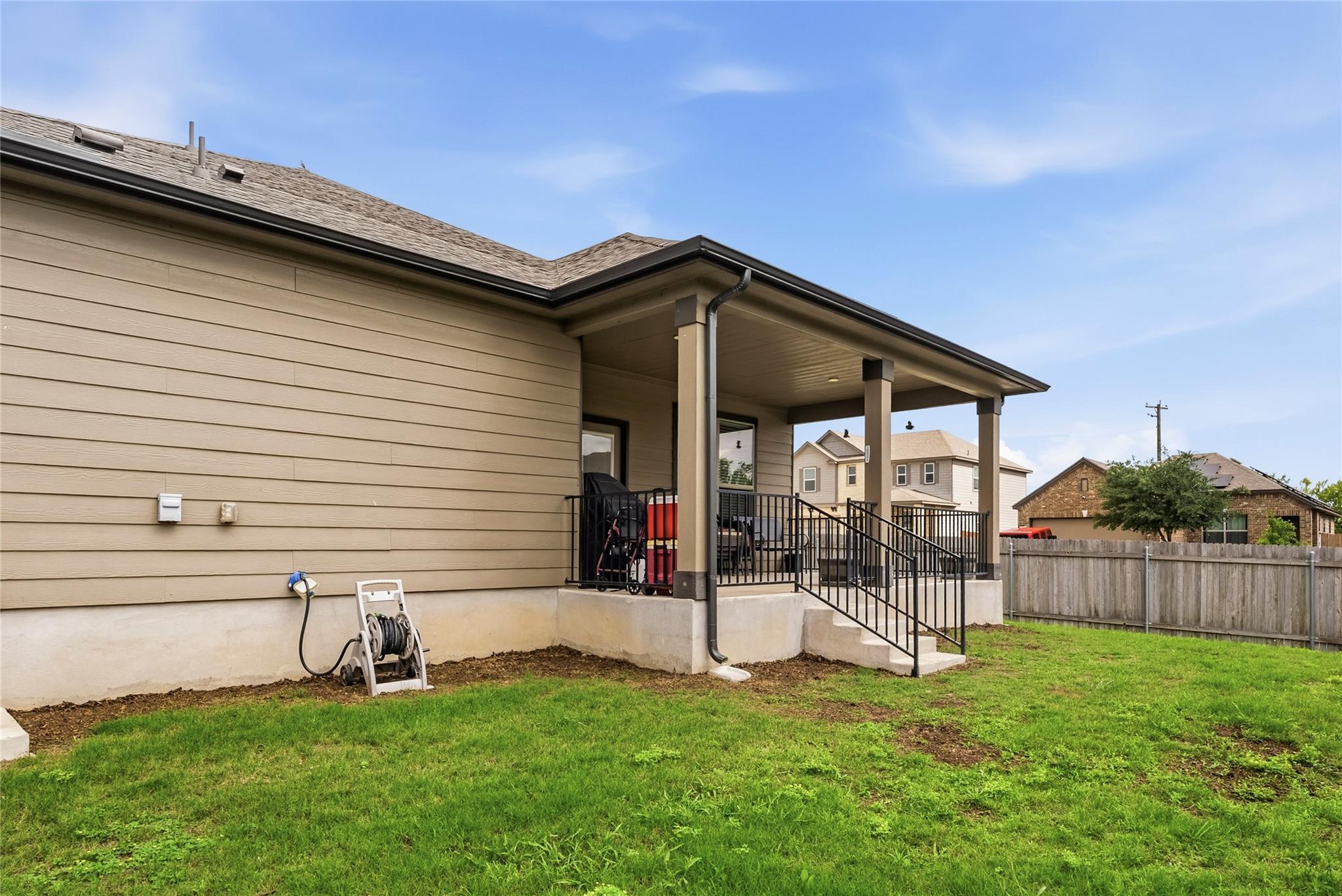 105 West Point Way Elgin TX 78621