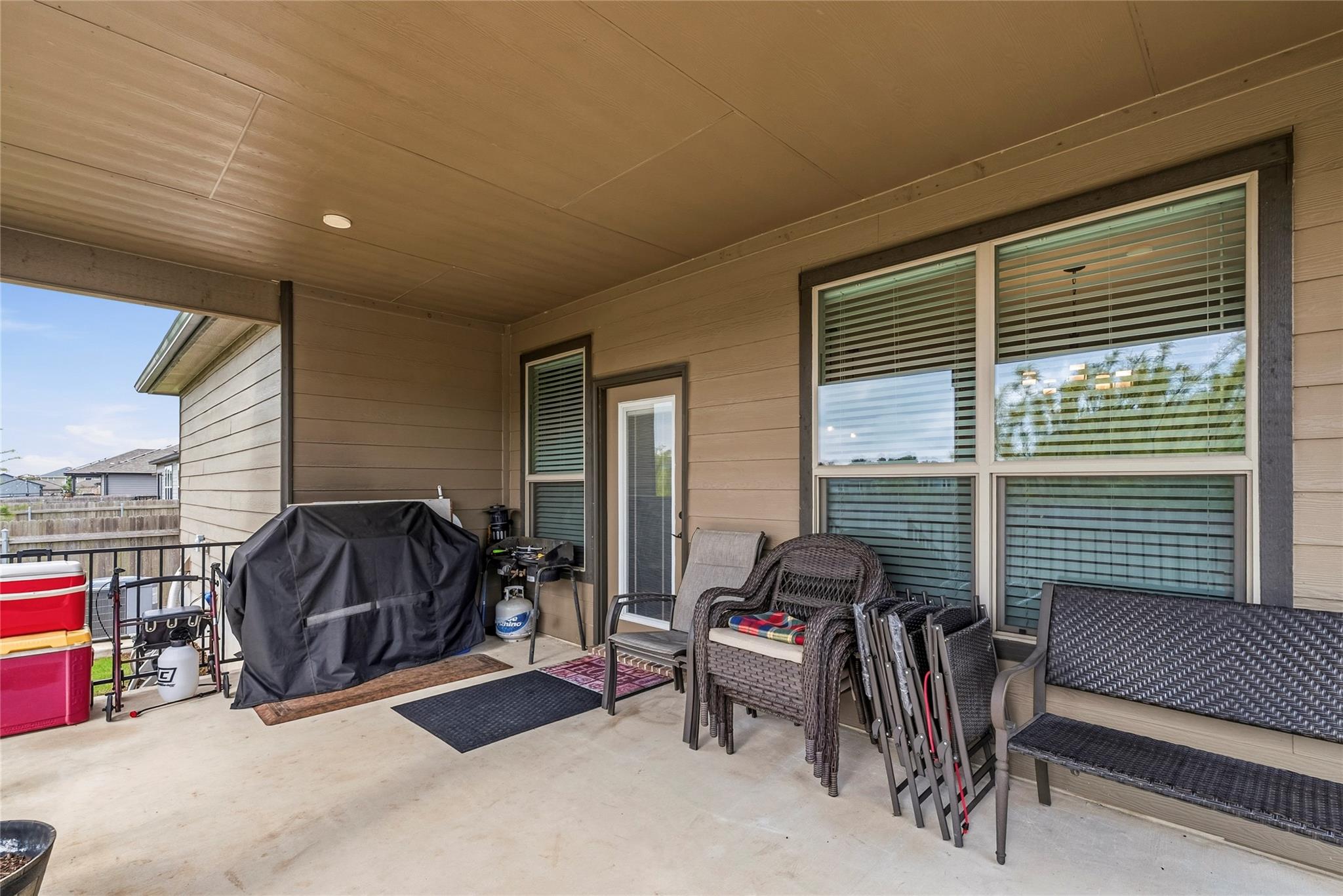 105 West Point Way Elgin TX 78621