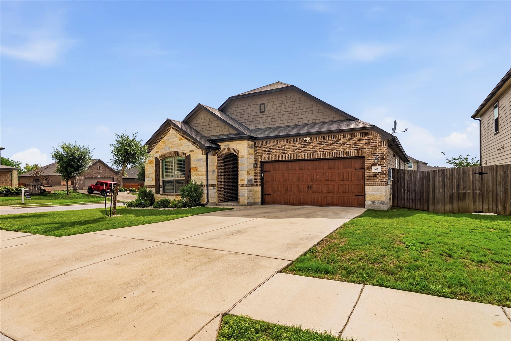 105 West Point Way Elgin TX 78621
