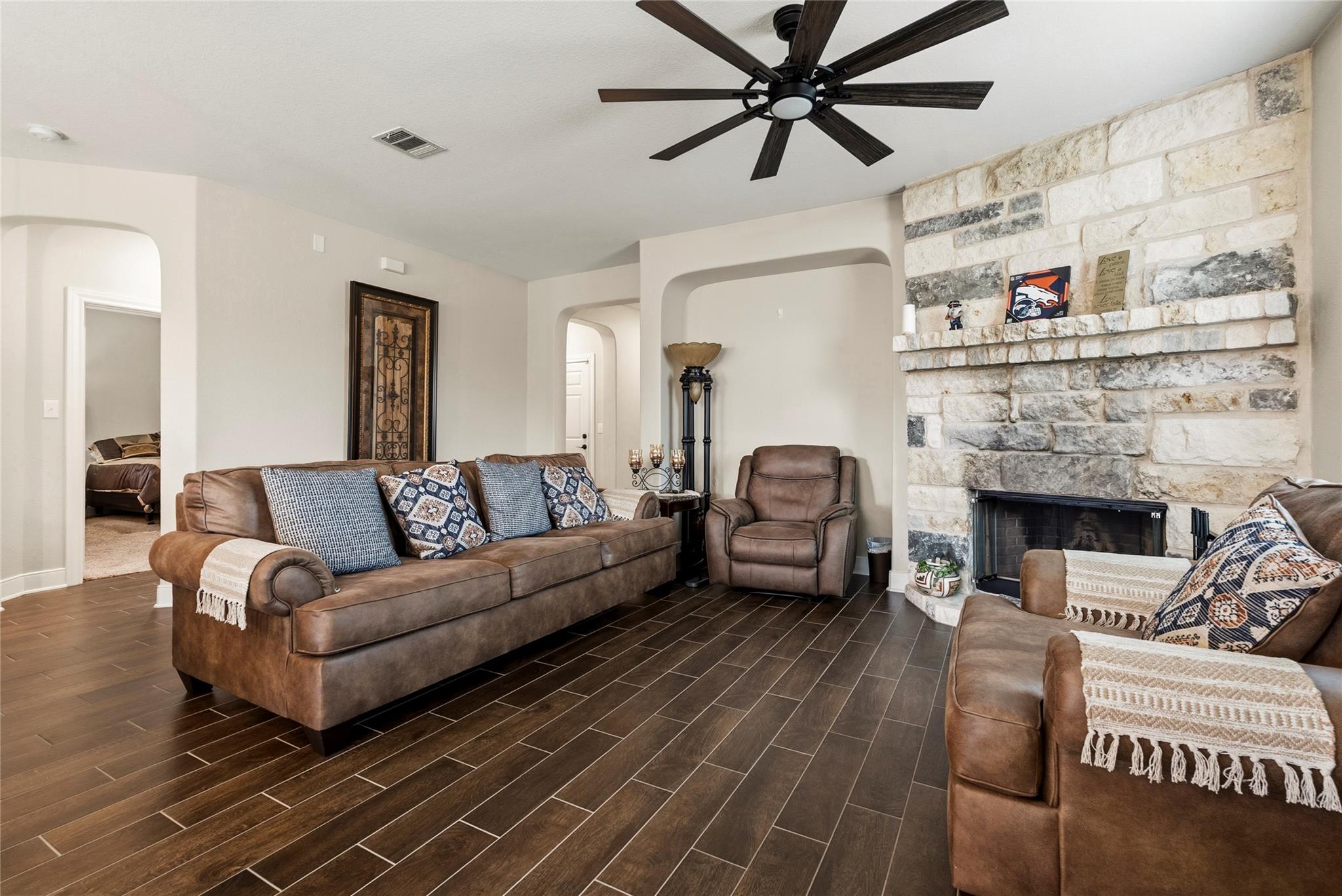 105 West Point Way Elgin TX 78621