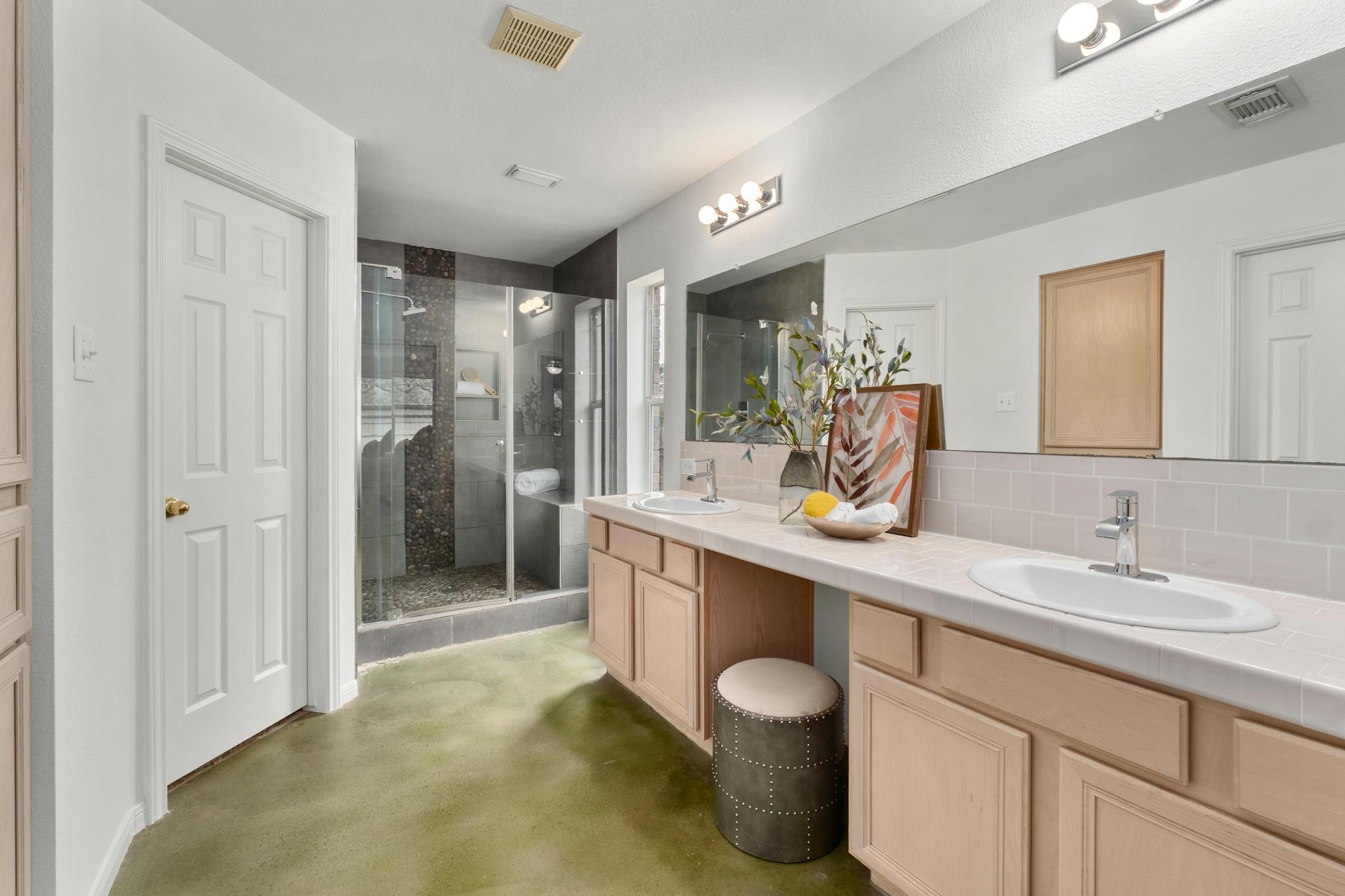 9104 Elm Creek Cove Austin TX 78736