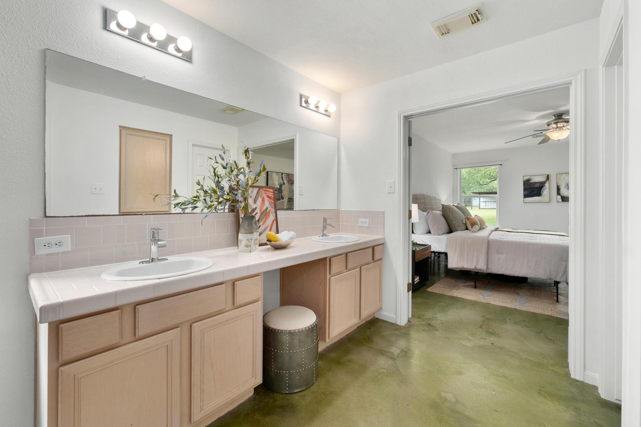 9104 Elm Creek Cove Austin TX 78736