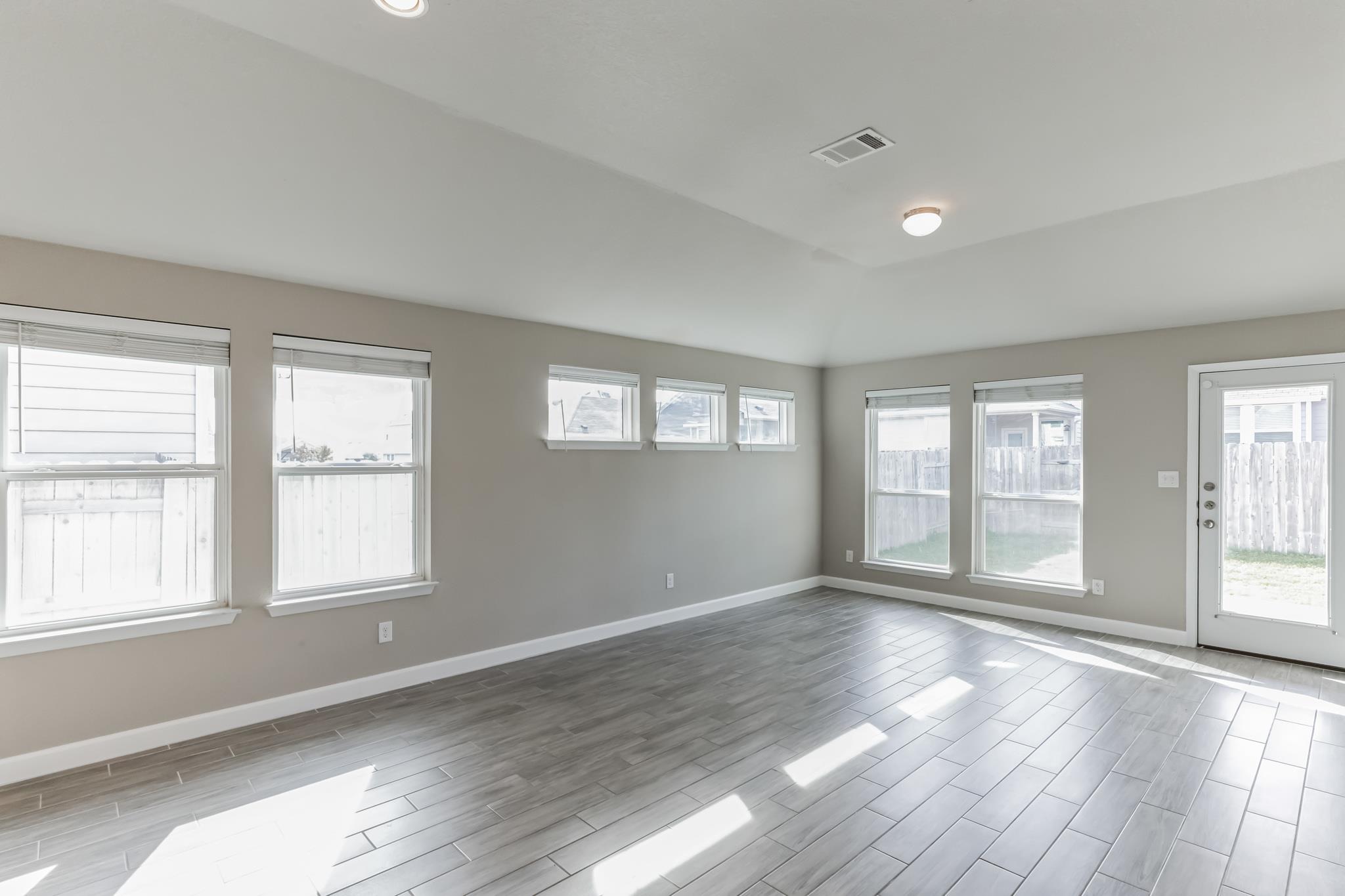 6044 Urbano Bend Round Rock TX 78665